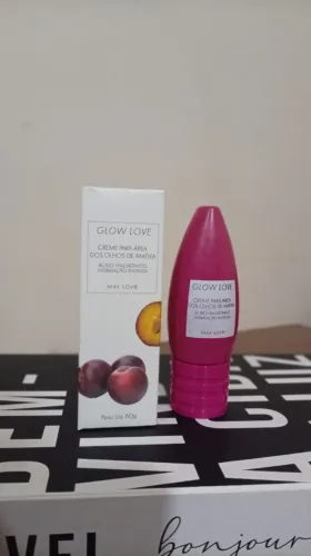 Tônico facial e creme para olhos