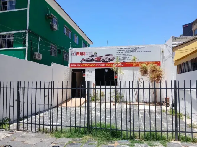 Imóvel para aluguel e venda possui 140 metros quadrados com 4 quartos em Ilha do Leite - R
