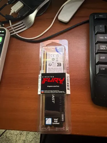Memória RAM Kingston Fury Beast 16GB DDR5 5600MHz