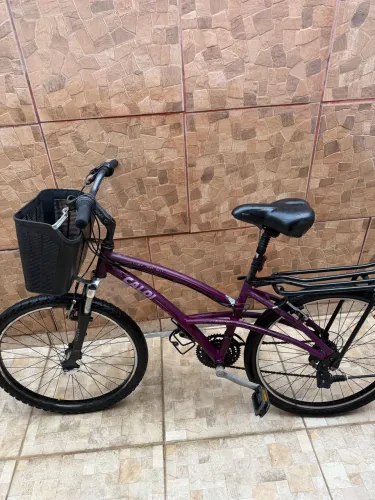 Bicicleta Caloi com marcha aro 26