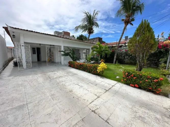 Casa para aluguel, 3 quartos, 1 suíte, 3 vagas, Bessa - João Pessoa/PB