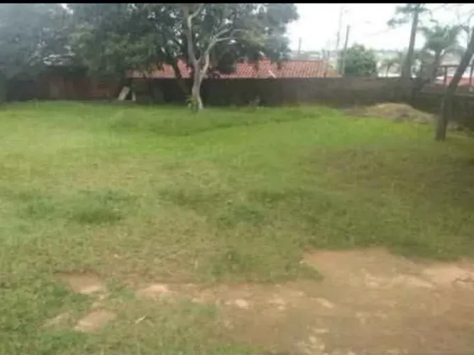 TERENO Á VENDA EM CAJURU/ SP