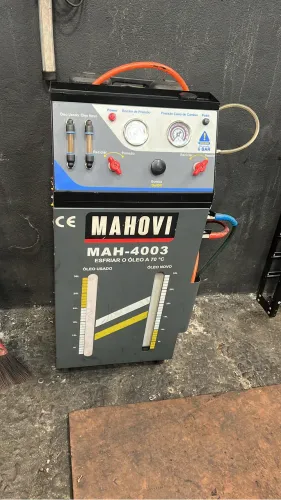 Máquina para troca de óleo de câmbio Mahovi