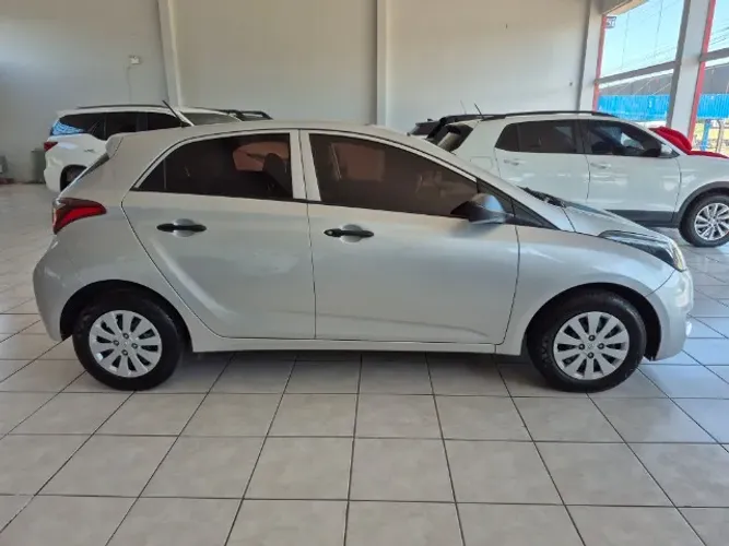 Hyundai HB20 Unique 1.0 Flex 12V Mec. 2019