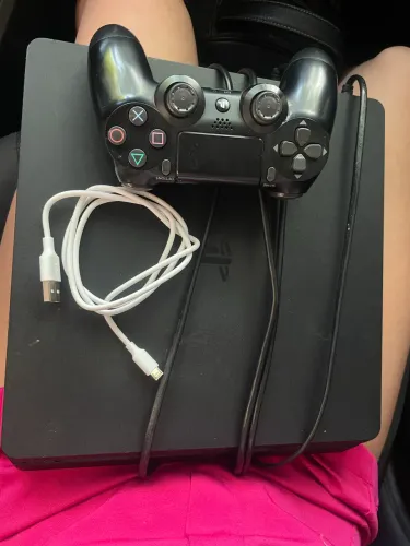 VÍDEO GAME PS4 SLIM