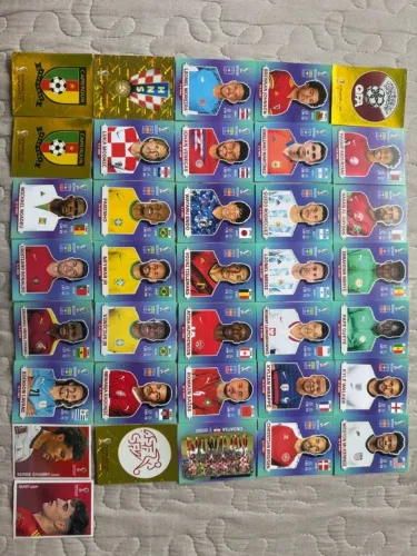 Lote 36 figurinhas Copa do Mundo 2022