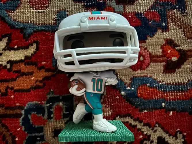 Funko Pop Tyreek Hill Miami Dolphins NFL