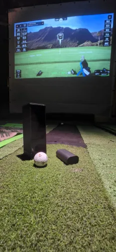 Simulador Square Golf Launch Monitor Fotometrico Trackman garmin