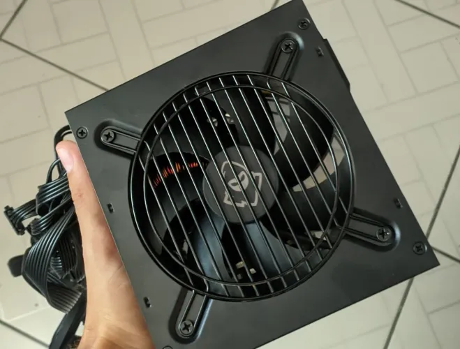 Fonte mancer 500w - 7 meses de uso