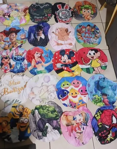 Capas festa na mesa
