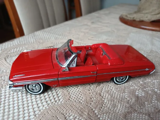 Vendo miniatura de carro