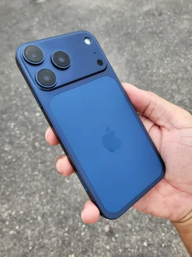 IPHONE XR -> 18PRO azul