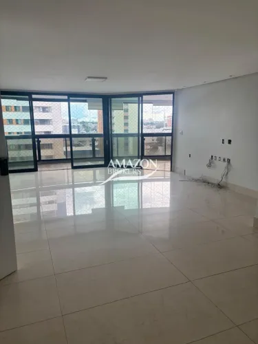 Edifício Chopin - 200 m2 - 04 suítes - 02 vagas - Vieiralves - Vendo