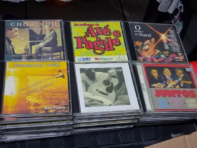 Cds, 1unidade é 5,00 ou 3 unidades por 10,00,