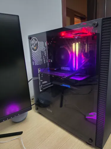 Pc Gamer Top - Ryzen5600 / RX7600 / M2 1TB / 16GB DDR4 3200