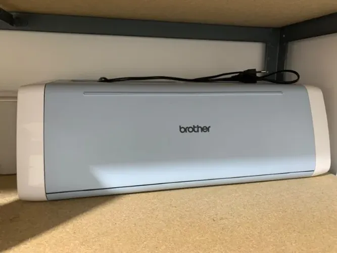 Vendo máquina de corte Brother ScanNCut SDX 225 R$1000,00
