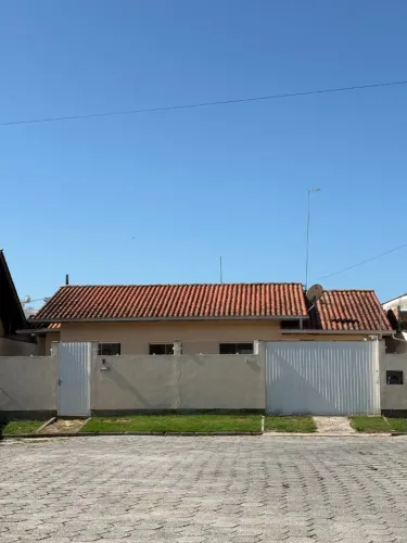 Casa abaixo valor mercado em Tijucas-SC c/ terreno 520m2 e c/ saída p/ 2 loteamentos