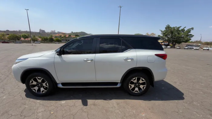 Toyota Hilux SW4 SRX Diamo. 4X4 2.8 TB DIE AUT 2019