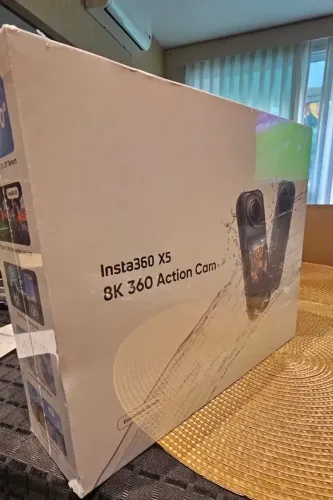 Vendo Insta360 x5 lacrada nova nunca usada