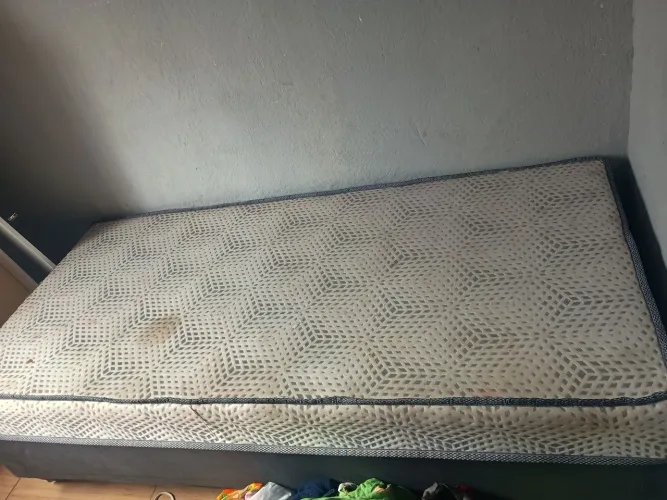 Vendo cama solteiro