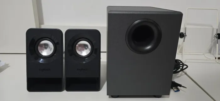 Subwoofer 2.1 Logitech para PC ou TV 