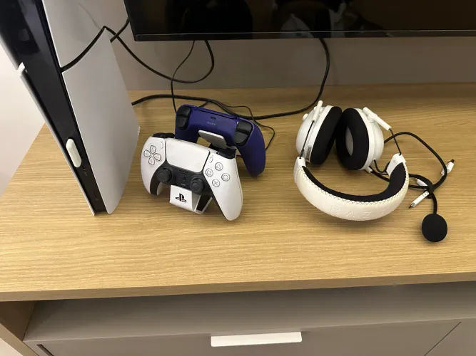 Vendo Ps5 Astrobot mais completo da Olx - CONFIRA