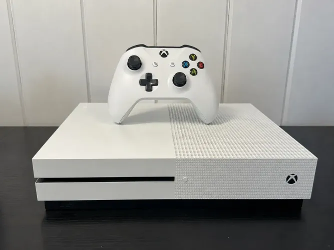 Xbox One S 1 TB Branco + Controle Original