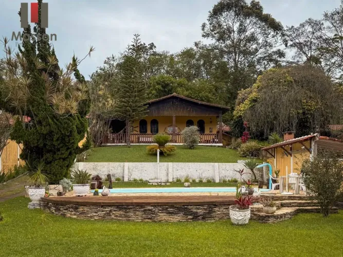 Casa com 4 quartos à venda, 350 m² por R$ 1.200.000 - Parque Jardim da Serra - Juiz de For