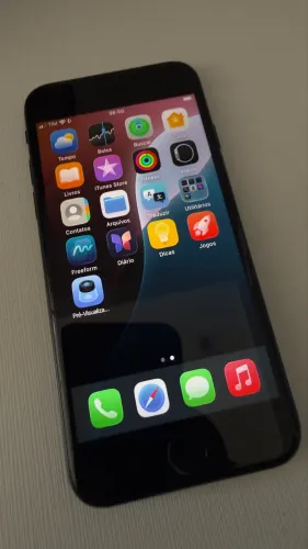 iPhone SE 3ª Geração 64GB - Bateria 100% - Excelente Estado