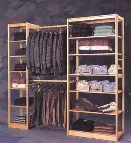 Araras guarda roupas de madeira