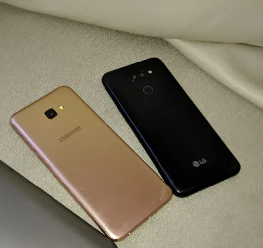 lote: dois celulares Android 