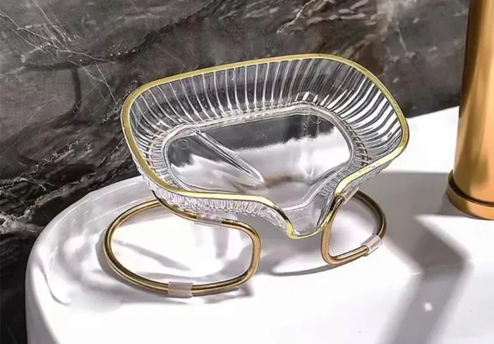 Saboneteira concha com suporte dourado