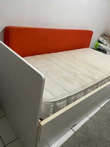 Vende-se Bicama em ótimo estado - prática e confortável