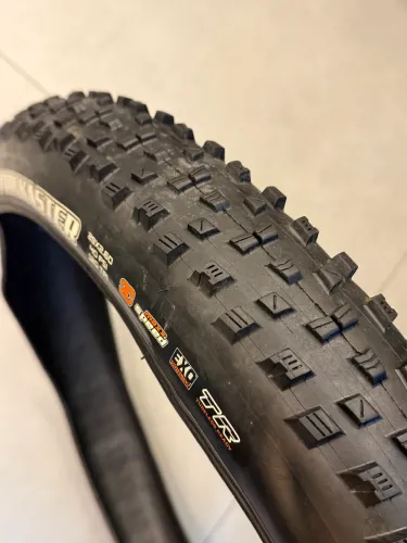 PNEU MAXXIS FOREKASTER 29x2.60 3C MAXXSPEED EXO