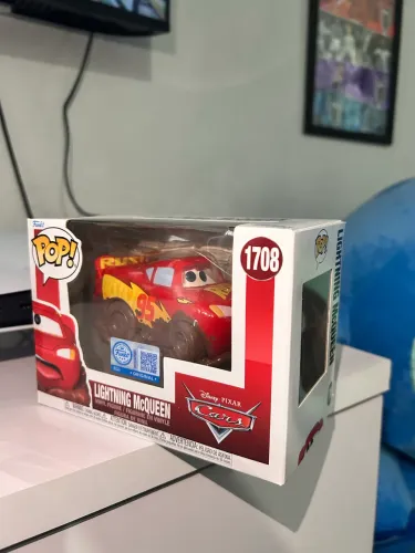 Funko pop mcqueen exclusivo