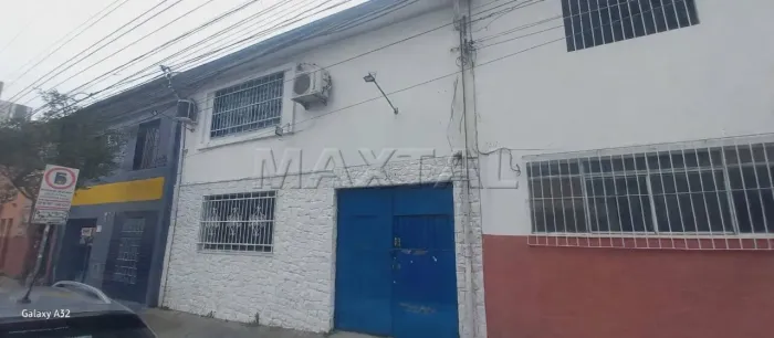 Aluga se Sobrado vago Linha Azul a 2 quadras do Metrô e Terminal Santana Comercial ou Resi