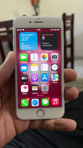 iPhone 8