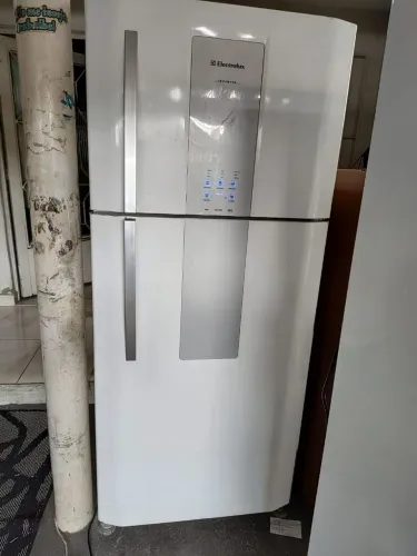 Geladeira Electrolux 553 litros 220v