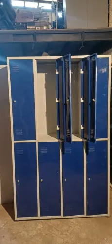 Armário roupeiro em aço 8 portas grandes