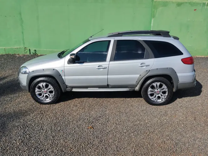 Fiat Palio Weekend Adventure Locker 1.8 Flex 2012