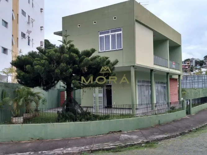 Casa residencial à venda no Bairro Boa Vista, em Ilhéus/BA