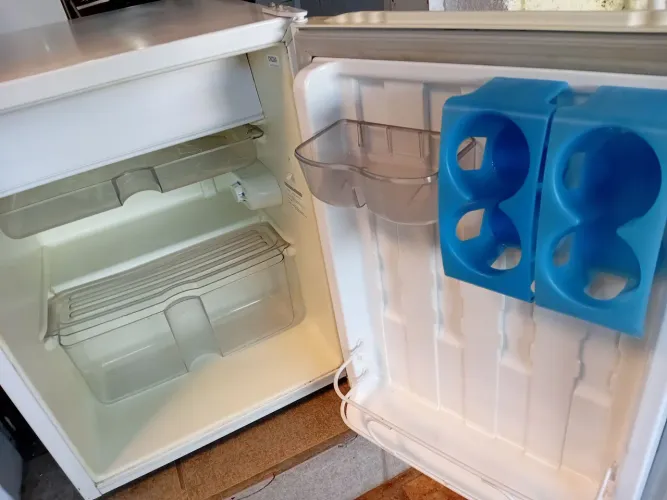 Frigobar geladeirinha cônsul 80 litros 110v gelando bem