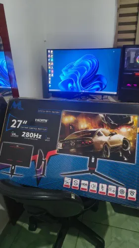 Monitor gamer 280hz curvo 
