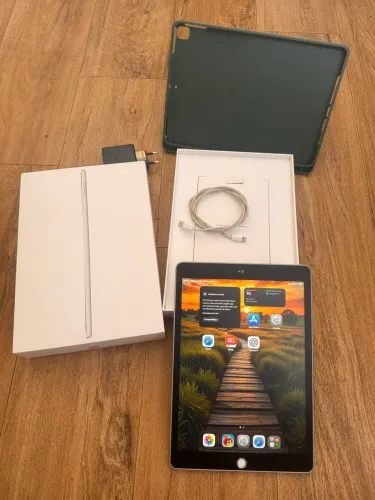 iPad 8 - 32 GB
