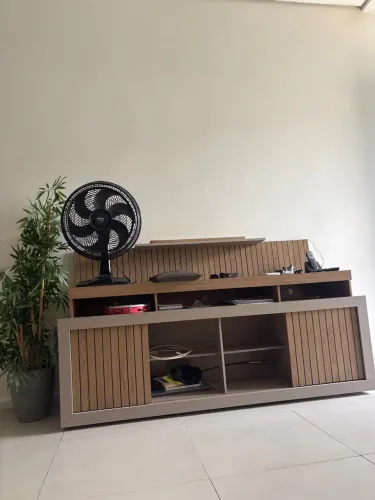 Rack com painel de TV até 70polegadas