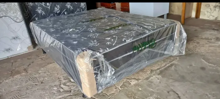 Cama casal conjugada com espuma de 5 cm