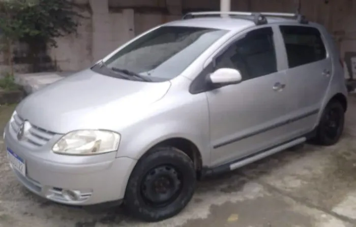 Volkswagen Fox Plus 1.0mi/ 1.0mi Total Flex 8V 4P 2006