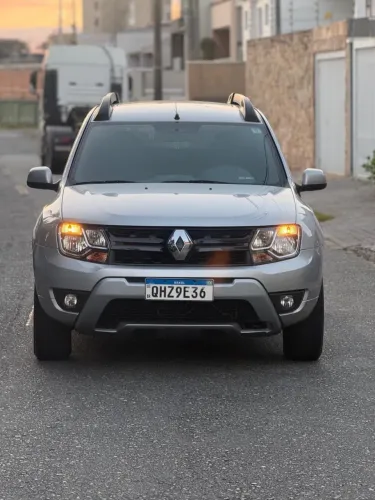 Renault Duster Dynamique 2.0 Hi-flex 16V Aut. 2016