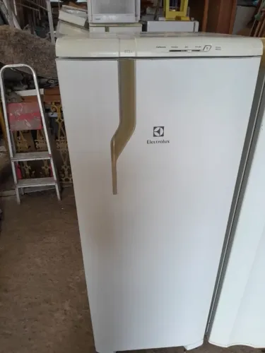 VENDO GELADEIRA ELETROLUX