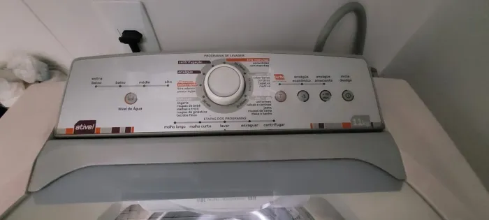 Maquina de lavar roupa 